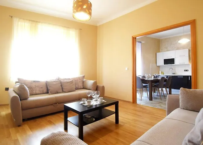 Apartman Iris -Odlicno Mjesto U Centru Pule