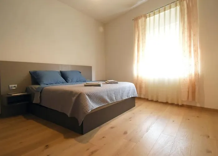 Apartman Iris -Odlicno Mjesto U Centru Pule